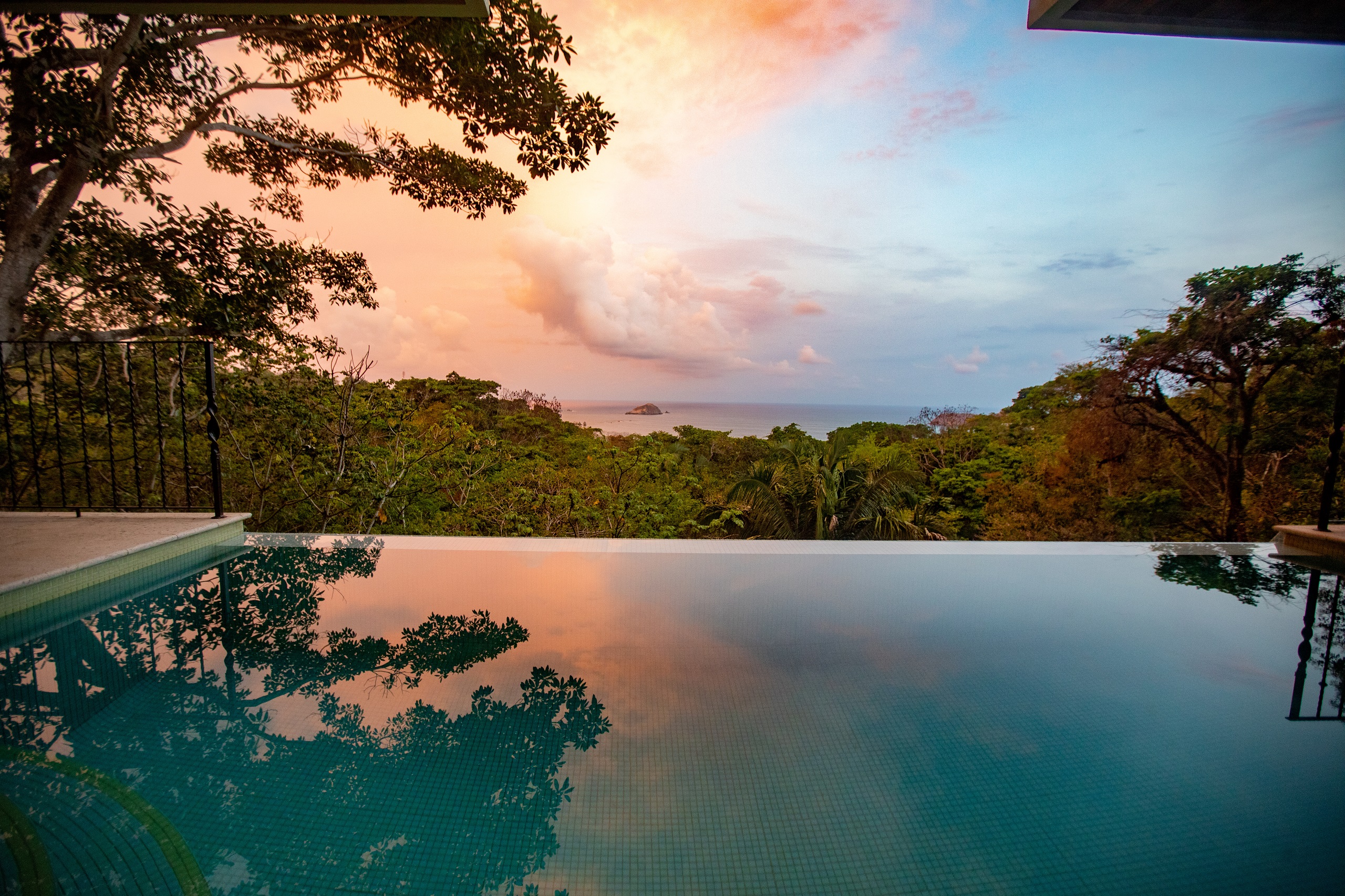 Infinity Pool Sunset Ocean and Island Views - Casa Mogambo Luxury Vacation Rental Villa - Manuel Antonio Costa Rica